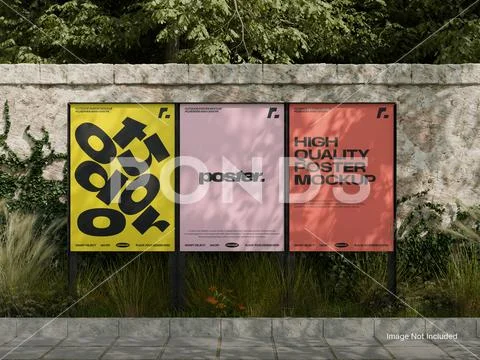 Realistic Outdoor Poster Mockup with Vertical Frames PSDテンプレート
