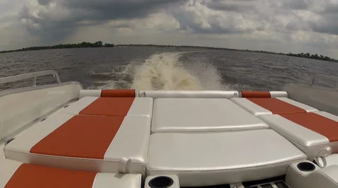 Rear area of pontoon navigating Video stock 39831349