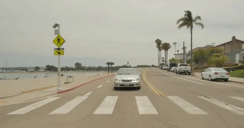 Rear driving plate - Crown Point Dr at La Cima Dr, San Diego Vídeo Stock 101954236