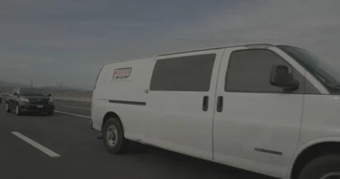 Rear left driving plate - Highway 37 at Lakeville Highway, Sonoma Valley 库存影片 293095166