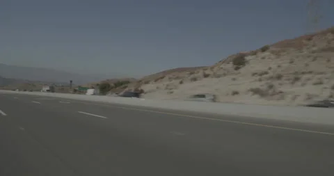 Rear left driving plate - Highway 14 at Placerita Canyon Road, Santa Clarita Vídeos de archivo 293684406