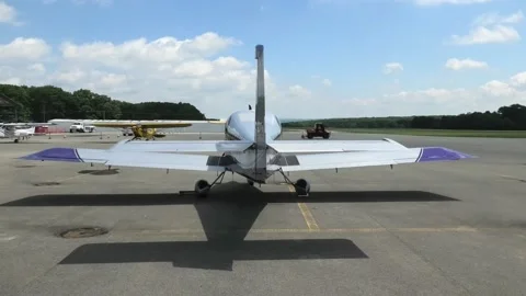 A Rear Point of view of a Small Airplane Vidéo 156287668