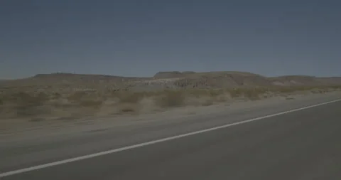 Rear right driving plate - Highway 15 at Mile 151, Halloran Springs Vídeos de archivo 294573346