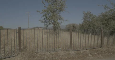 Rear right driving plate - Highway 245 at Mile 30, Tulare County Stockbeeldmateriaal 295227685