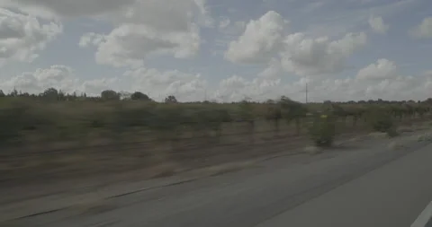 Rear right driving plate - Peltier Road at May Road, Woodbridge Vídeo Stock 293470588