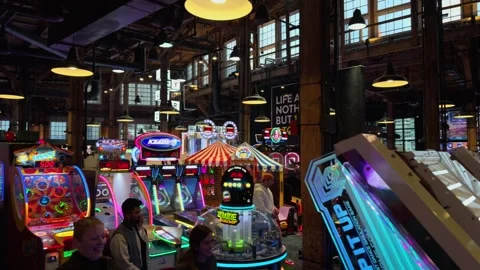Rec Room Arcade Toronto Fun Date night out, things to do downtown with friends Stock Footage 323062258