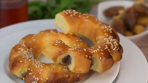 Recipe Maarouk of Aleppo, soft brioche with date paste Stock Footage 240745519