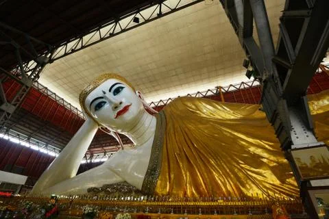 Reclining buddha yangon Stock Photos