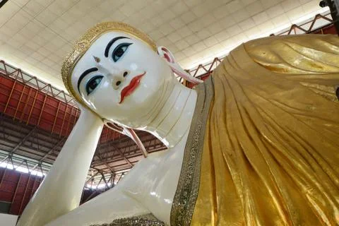Reclining buddha yangon Stock Photos
