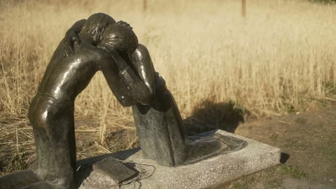 Reconciliation Statue at the Berlin Wall Stock Footage 94334540