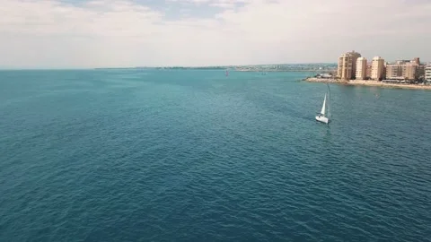 Record boats in the sea Stock-Footage 194011201