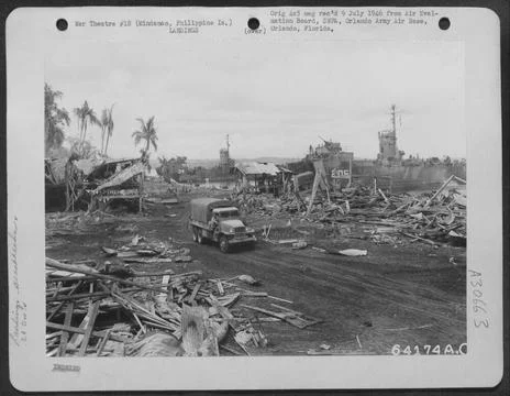 RECORD DATE NOT STATED 17 April 1945-Mindanao, Philippine Islands. H-Hour ... 스톡 사진