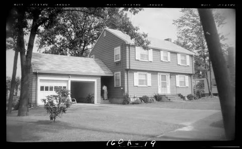 RECORD DATE NOT STATED 19 Homestead Park , Houses. Needham Building Collec... Fotos de archivo