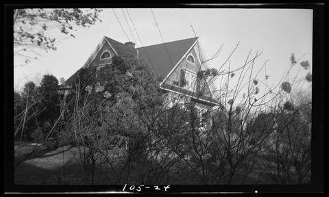 RECORD DATE NOT STATED 24 Fair Oaks Park , Houses. Needham Building Collec... Fotos de archivo