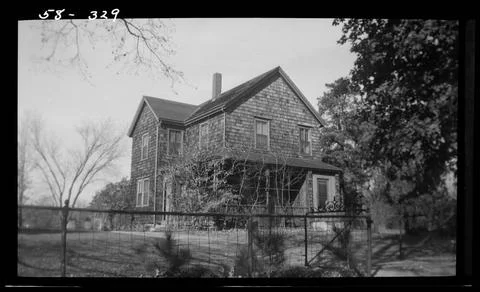 RECORD DATE NOT STATED 329 Chestnut Street , Houses. Needham Building Coll... Fotos de archivo