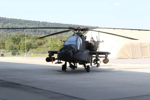 RECORD DATE NOT STATED An AH-64 Apache helicopter, assigned to the North C... Foto stock
