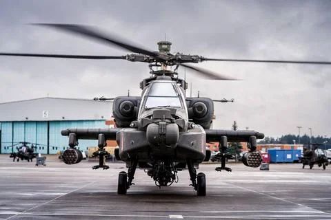 RECORD DATE NOT STATED An AH-64D Apache Longbow helicopter assigned to 1-3... Foto stock