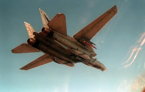 RECORD DATE NOT STATED Air to air right underside view of an F-14B Tomcat ... Stock Photos