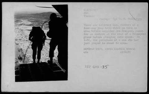 RECORD DATE NOT STATED  Air delivery men from a jump team prepare to plung... Stock Photos