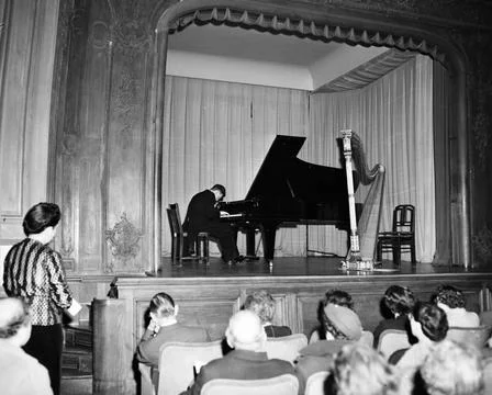 RECORD DATE NOT STATED American Musicians Perform in Paris. Photographs of... Stock Photos