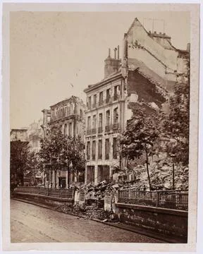RECORD DATE NOT STATED  Anonymous, ruin of the commune of Paris, the ThÃ Ã. Stock Photos