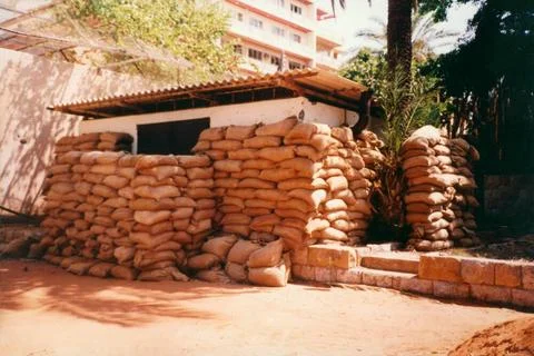 RECORD DATE NOT STATED Beirut - Annex Office Building - 1989, United State... Fotos de archivo