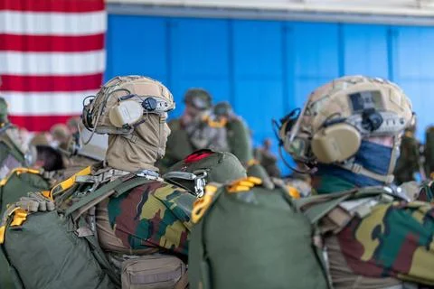 RECORD DATE NOT STATED Belgian Paratroopers assigned to the 2nd Commando B... Stock Photos