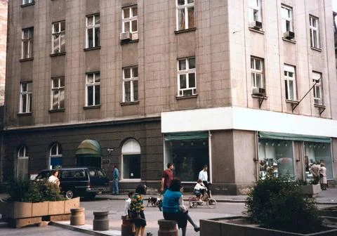 RECORD DATE NOT STATED Belgrade - Annex Office Building - 1986, United Sta... Fotos de archivo