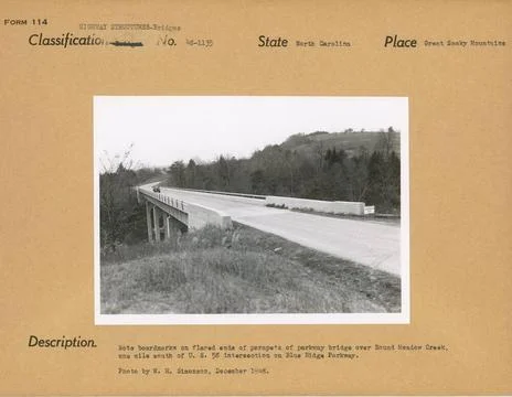 RECORD DATE NOT STATED Boardmarks on flared ends of parapets of parkway br... 写真素材