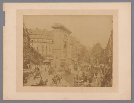 RECORD DATE NOT STATED  Boulevard St. Denis with the Porte St. Denis, Pari... 스톡 사진