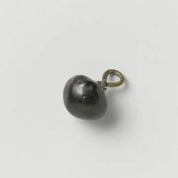 RECORD DATE NOT STATED  Button of black glass or git, anonymous, c. 1590 -... 写真素材