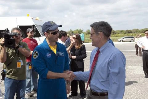 RECORD DATE NOT STATED  CAPE CANAVERAL, Fla. - At the Shuttle Landing Faci... 스톡 사진