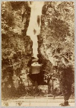 RECORD DATE NOT STATED  Cascade, Buttes-Chaumont park. Paris (XIXth arr.).... Foto stock