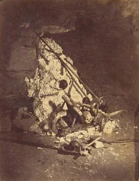 RECORD DATE NOT STATED The Catacombs of Paris. The Pause.. Nadar Gaspard F... Foto stock