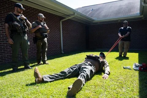 RECORD DATE NOT STATED Chad Smith, a paramedic with the Charleston Fire De... 스톡 사진