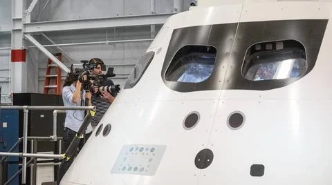 RECORD DATE NOT STATED  CNN s Rachel Crane talks to Orion program manager,... 스톡 사진