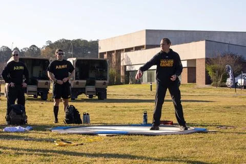 RECORD DATE NOT STATED  Coach Adriane Wilson, coaching track and field eve... Foto stock