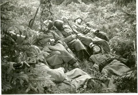 RECORD DATE NOT STATED Conscripts recover forces after the long march. Cop... Stock Photos