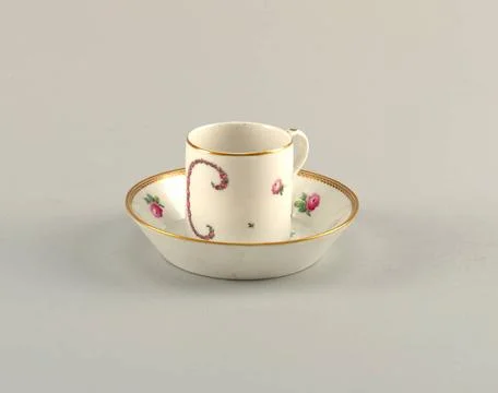 RECORD DATE NOT STATED Cup with Monogram Cup, 1797 1798; Manufactured by M... Foto stock