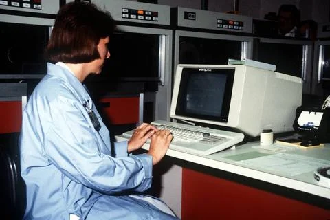 RECORD DATE NOT STATED A data Processing technician works in the programmi... Stock Photos