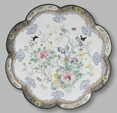 RECORD DATE NOT STATED  Dish, c. 1730 - c. 1750 Eight -lobe dish, painted ... Stock Photos