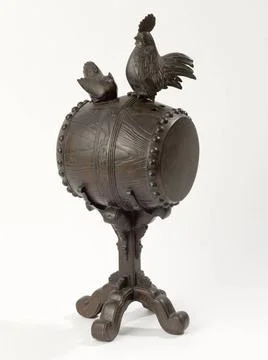 RECORD DATE NOT STATED  Drum. Bronze. Japan. Paris, Cernuschi museum. Anim... Foto stock