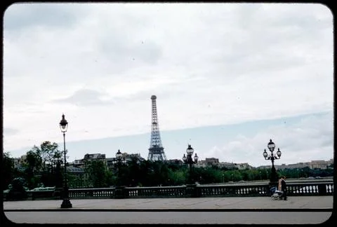 RECORD DATE NOT STATED Eiffel Tower from bridge, Paris , Towers, Tour Eiff... Foto stock