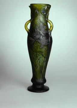 RECORD DATE NOT STATED  Emile GallÃ (1846-1904). Vase with three handles L.. Photos