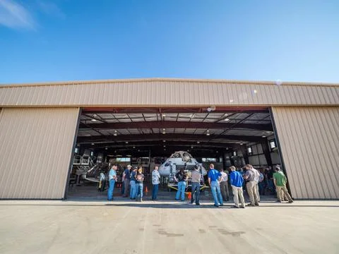 RECORD DATE NOT STATED  Engineers prepare to test the parachute system for... Stock Photos