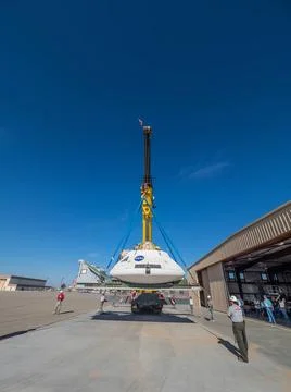 RECORD DATE NOT STATED  Engineers prepare to test the parachute system for... Stock Photos