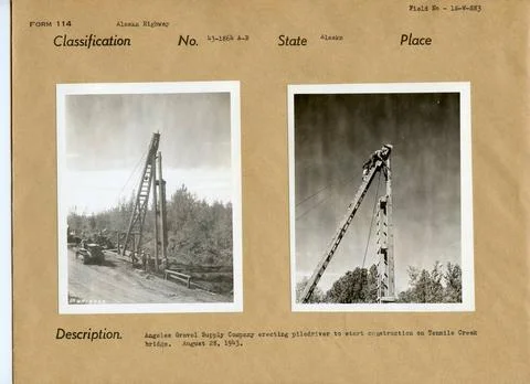 RECORD DATE NOT STATED Erecting a Piledriver. Original caption: Angeles Gr... Stock Photos