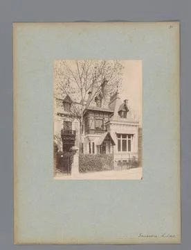 RECORD DATE NOT STATED  Facade of a villa in Paris, designed by Stephen Sa... Foto stock