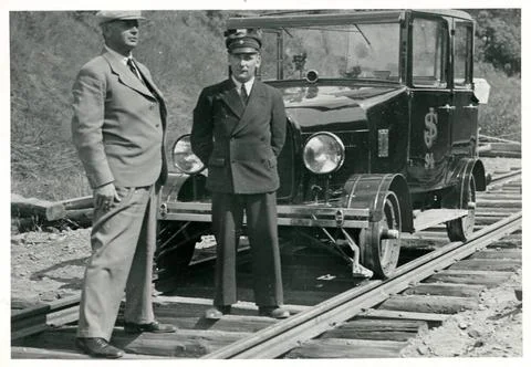 RECORD DATE NOT STATED First track engineer Laurell inspects a test distan... Foto stock