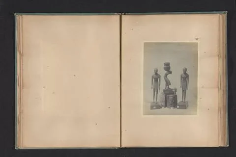 RECORD DATE NOT STATED  Five Egyptian objects, including two sculptures of... Stock Photos